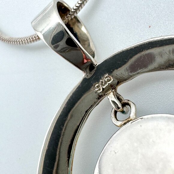 Sterling Silver 925 Circle Pendant Necklace Aqua Blue Fused Glass Centerpiece - Picture 6 of 9